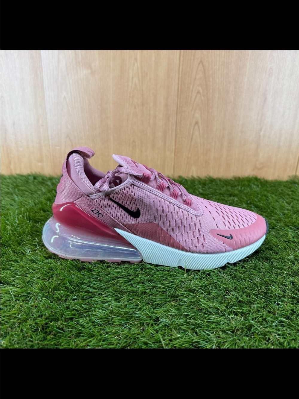Nike Air Max 270 Elemental Pink Women’s US 9 New Without Box.